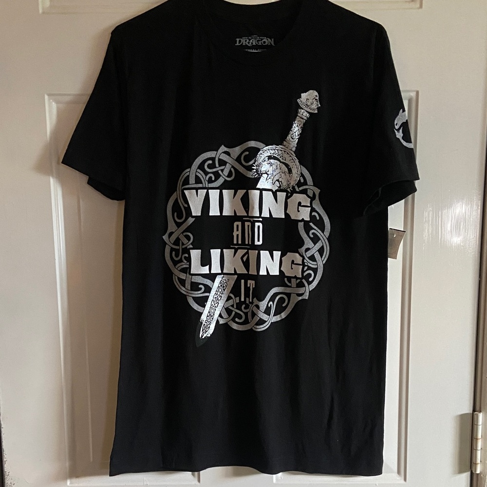 How To Train Your Dragon Viking Tee NWT Black Graphic Shirt Medium